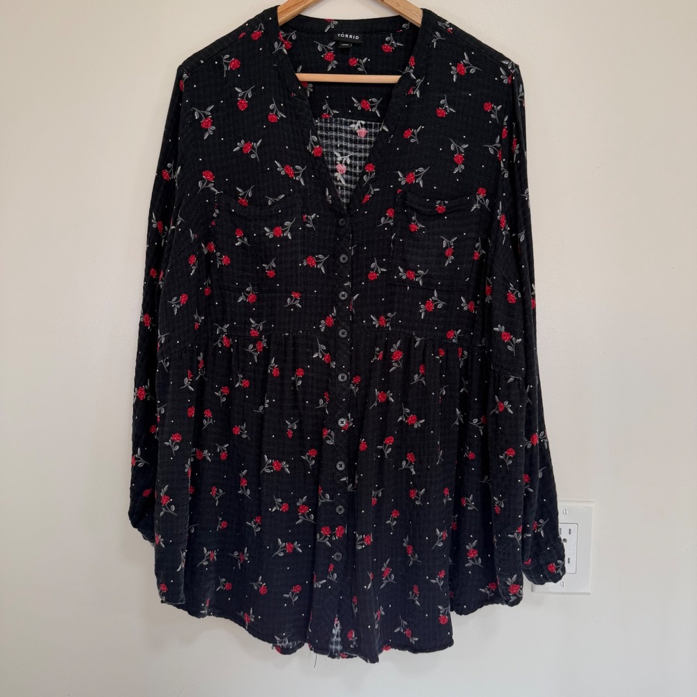 Torrid Rose Print Button Down Gauze Tunic Women 2 Black Floral Boho